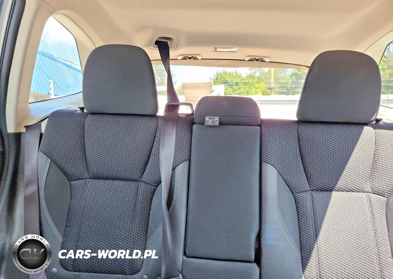 2023 Subaru Forester Premium VIN:JF2SKADC9PH514732 - 10