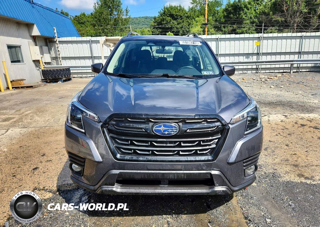 2023 Subaru Forester Premium VIN:JF2SKADC9PH514732 - 5