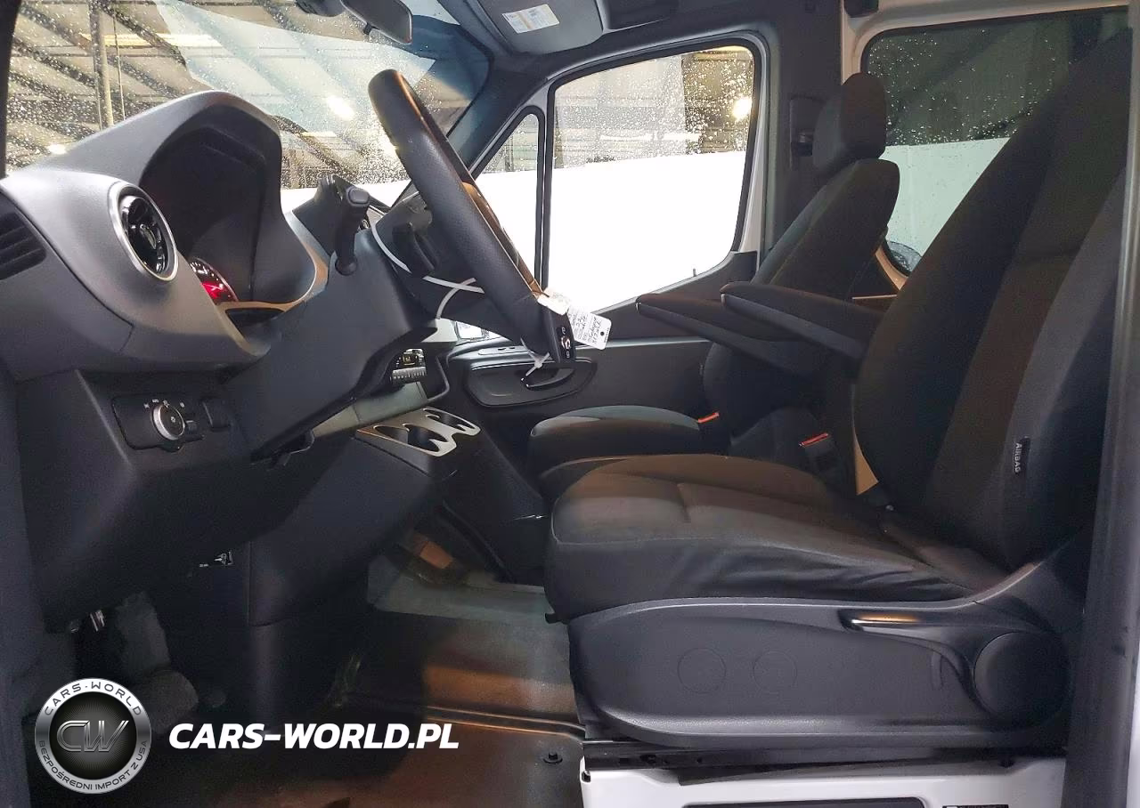 2025 Mercedes-Benz Sprinter 2500 VIN:W1Z4KGHY9ST200981 - 7