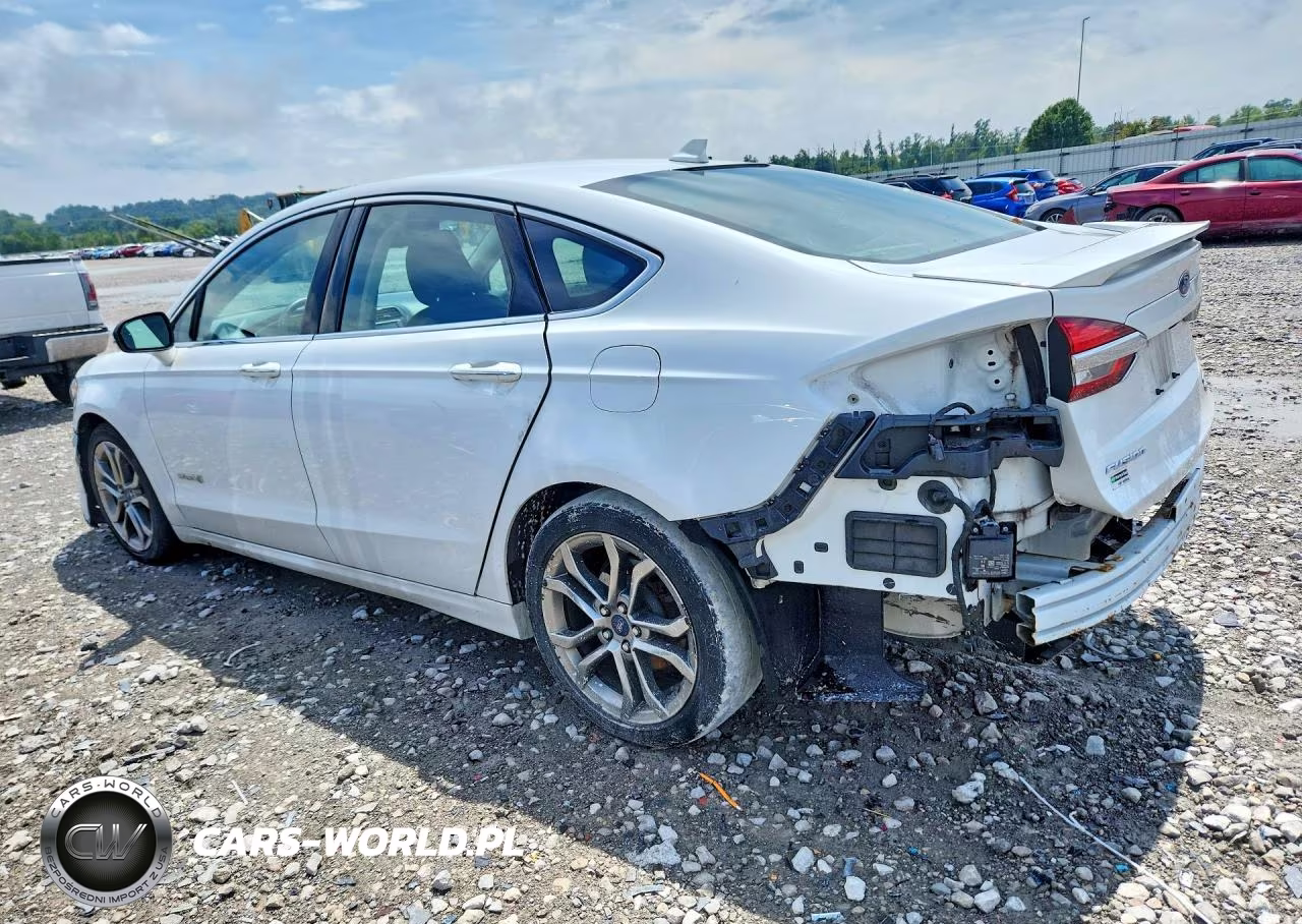 2019 Ford Fusion Titanium VIN:3FA6P0RU0KR106758 - 2