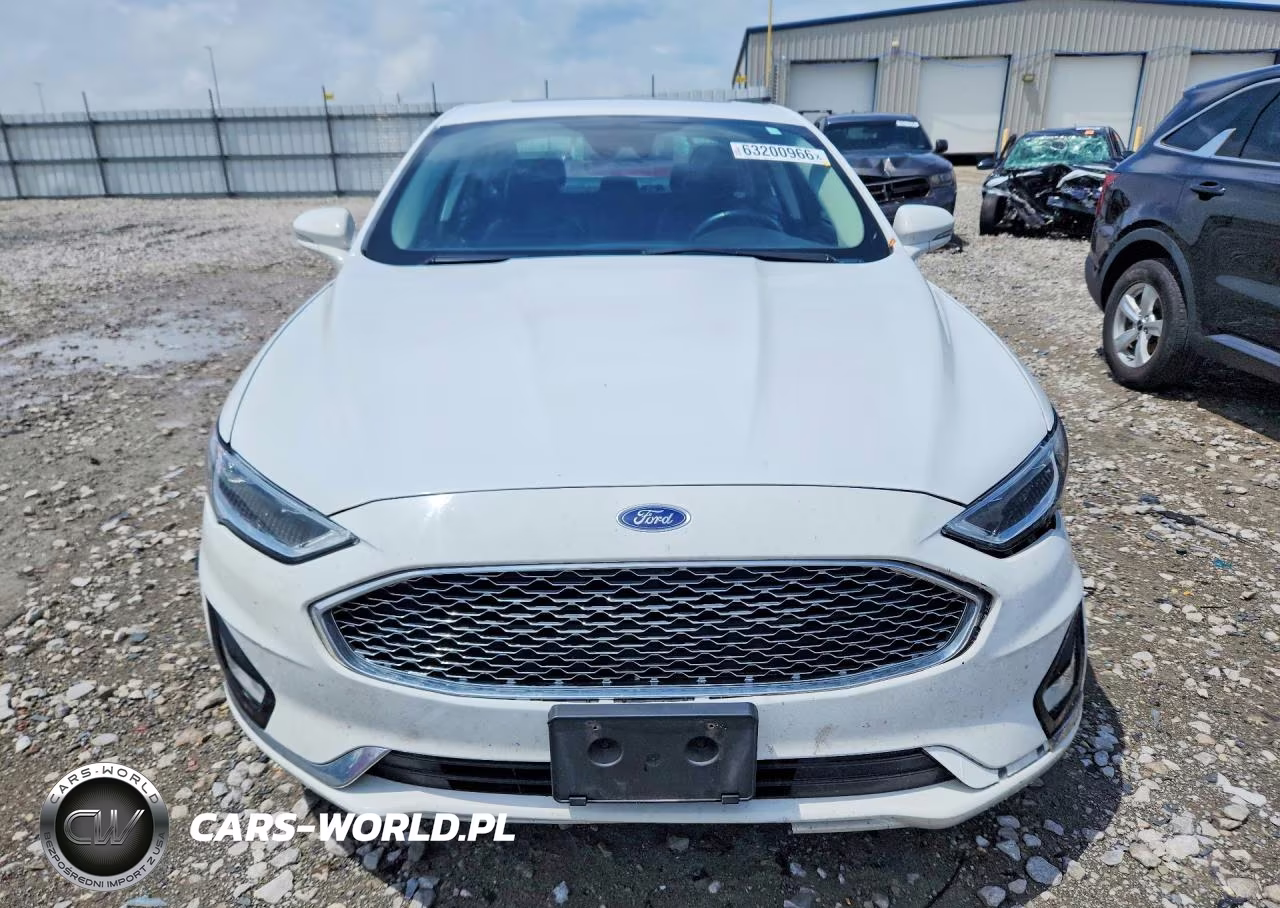 2019 Ford Fusion Titanium VIN:3FA6P0RU0KR106758 - 5