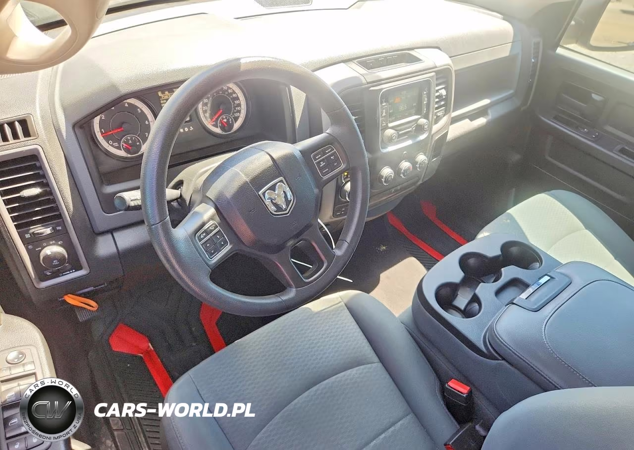 2019 Ram 1500 Classic Tradesman VIN:1C6RR7FG2KS502145 - 8