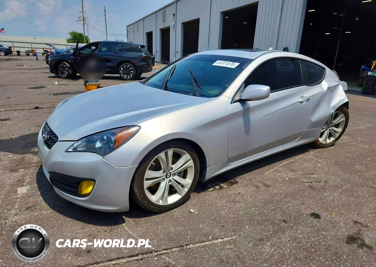 2011 Hyundai Genesis Coupe 2.0T Premium