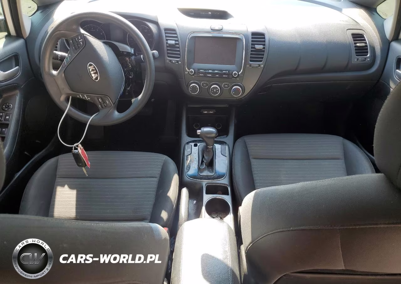2018 Kia Forte Lx VIN:3KPFL4A73JE225400 - 8