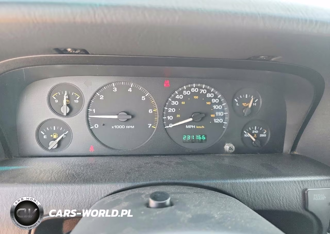2002 Jeep Grand Cherokee Laredo VIN:1J4GW48N12C183036 - 9