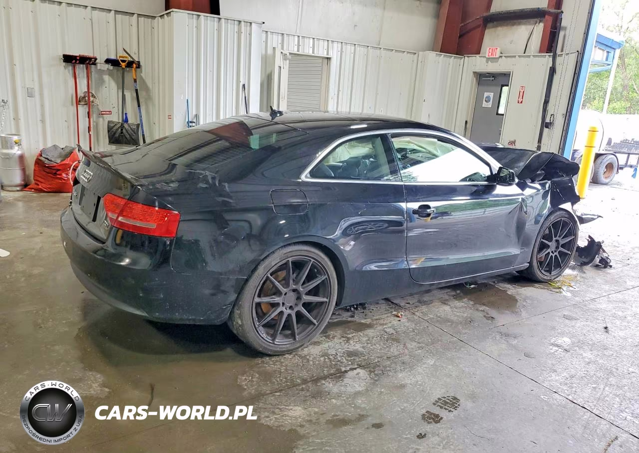 2010 Audi A5 Premium Plus VIN:WAURFAFR9AA005675 - 3