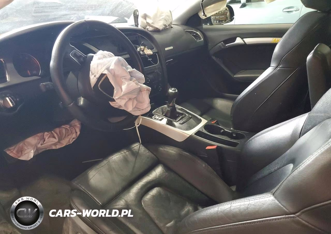 2010 Audi A5 Premium Plus VIN:WAURFAFR9AA005675 - 8