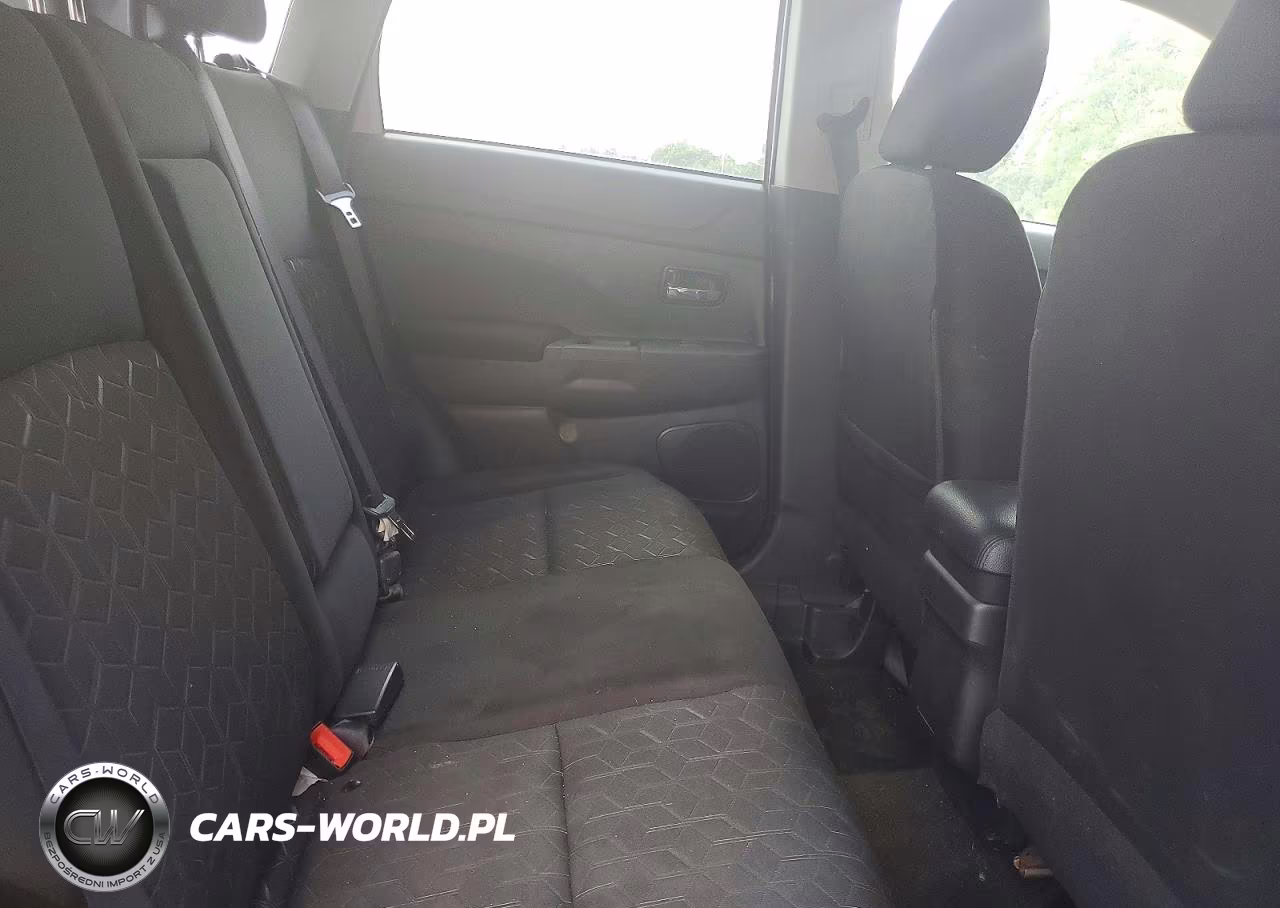 2023 Mitsubishi Outlander Sport S-Se VIN:JA4ARUAU2PU014661 - 10