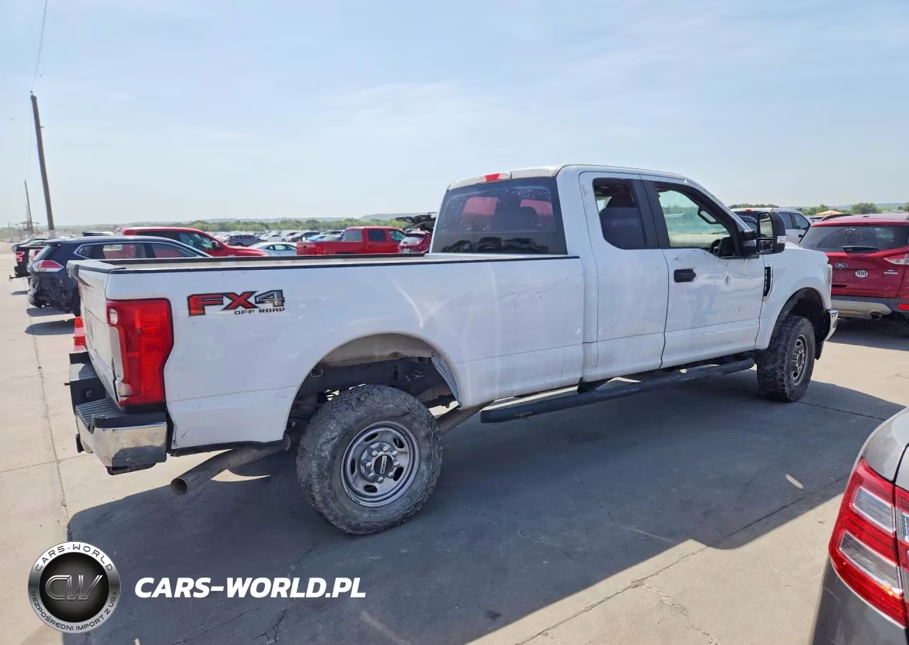 2019 Ford F350 Super Duty VIN:1FD8X3B64KEF83224 - 3