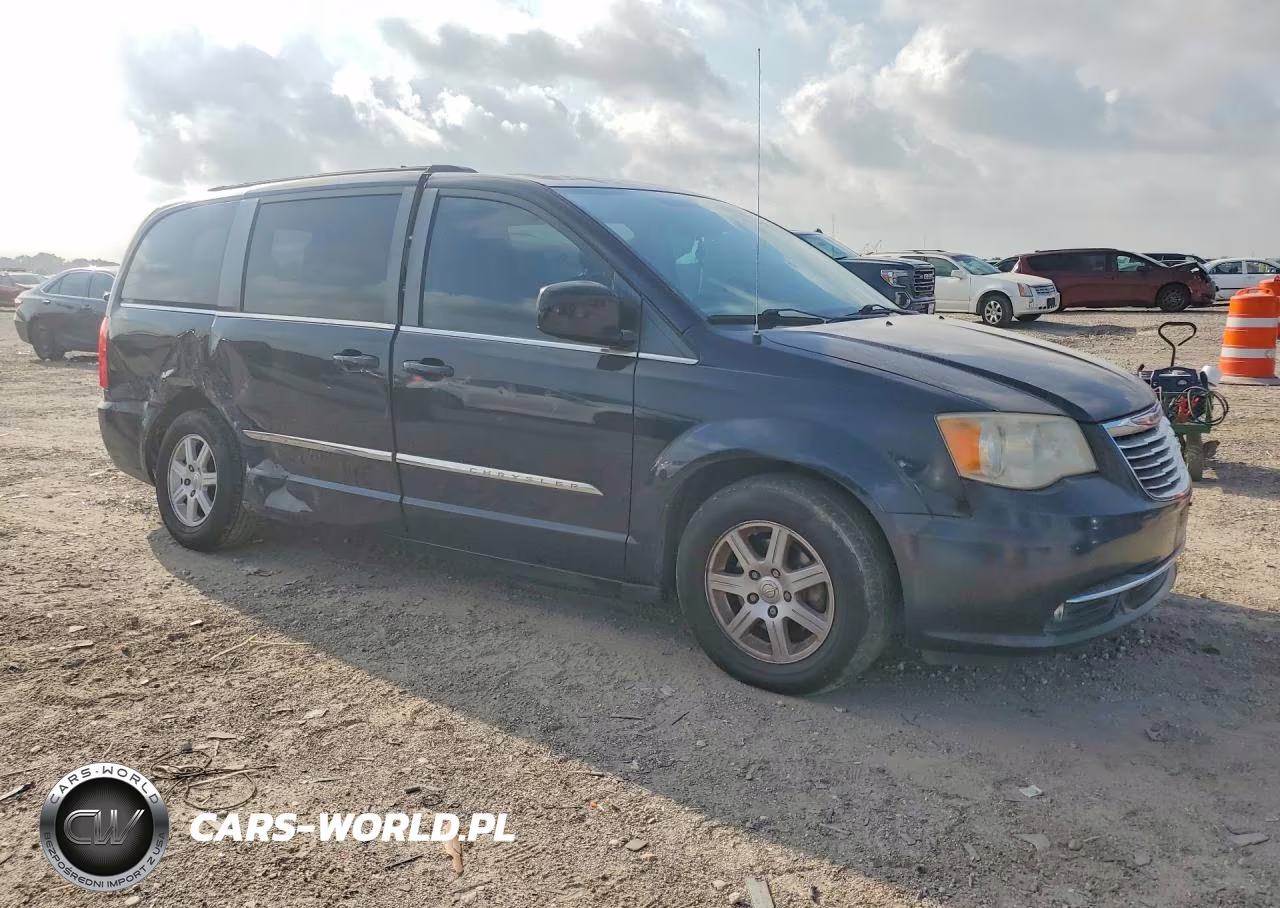2011 Chrysler Town & Country Touring VIN:2A4RR5DG4BR604798 - 4