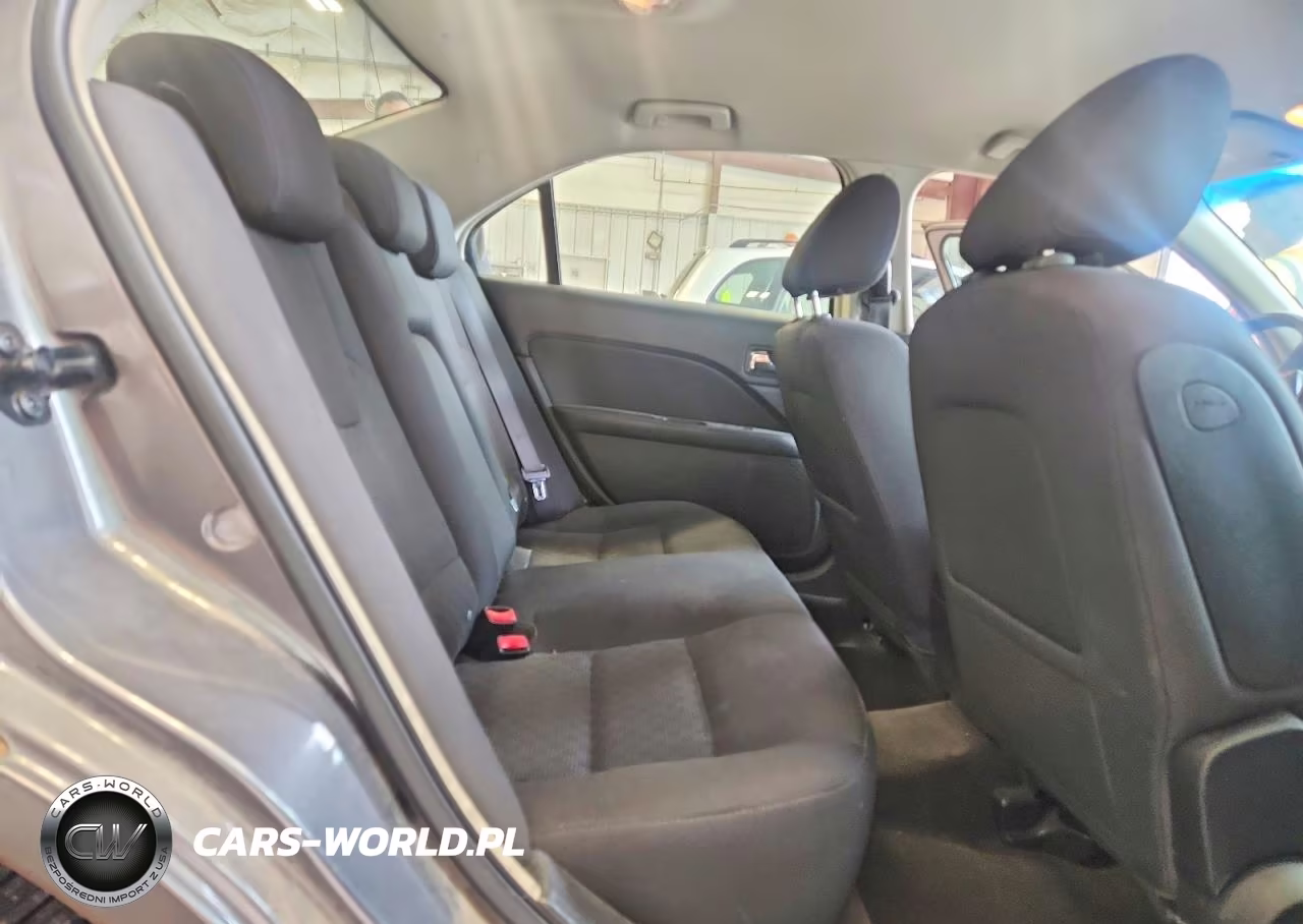 2010 Ford Fusion Se VIN:3FAHP0HA4AR163673 - 10
