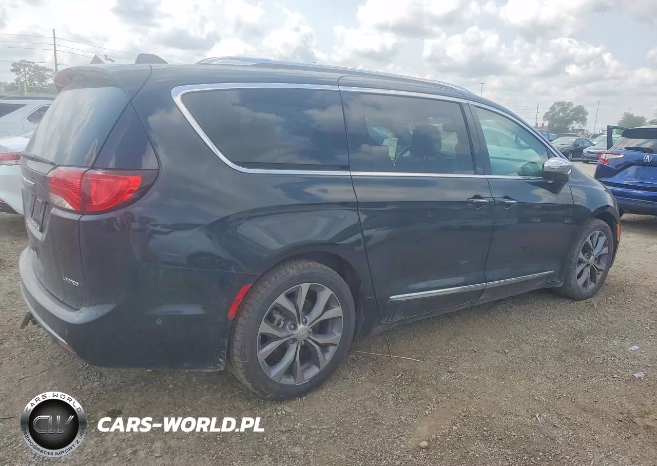 2020 Chrysler Pacifica Limited VIN:2C4RC1GG6LR240025 - 3