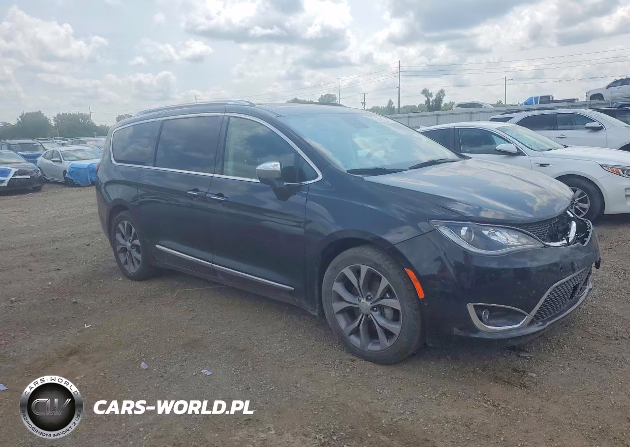 2020 Chrysler Pacifica Limited VIN:2C4RC1GG6LR240025 - 4