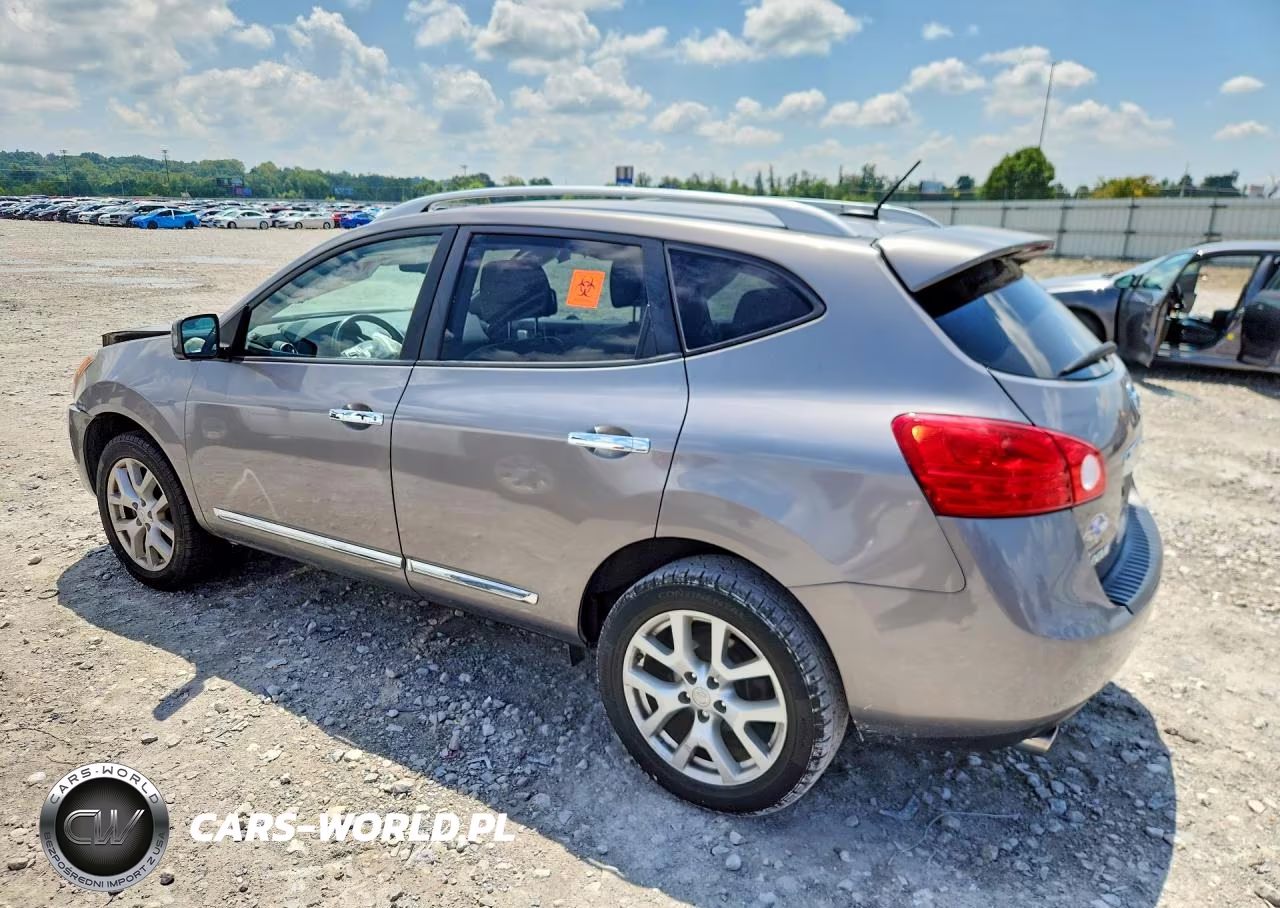 2013 Nissan Rogue S VIN:JN8AS5MV1DW641957 - 2