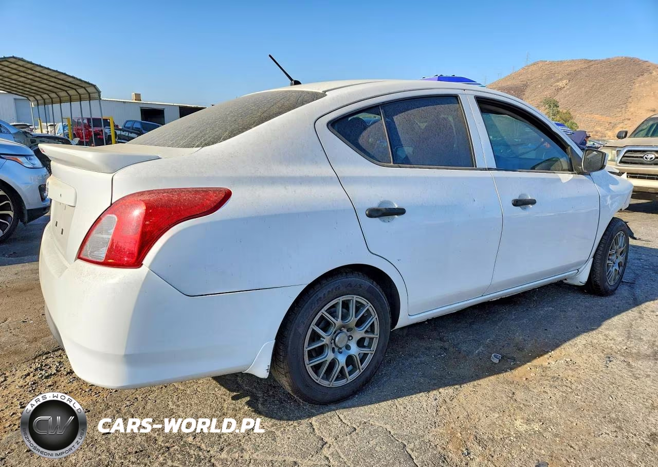 2018 Nissan Versa S Plus VIN:3N1CN7AP9JL803562 - 3