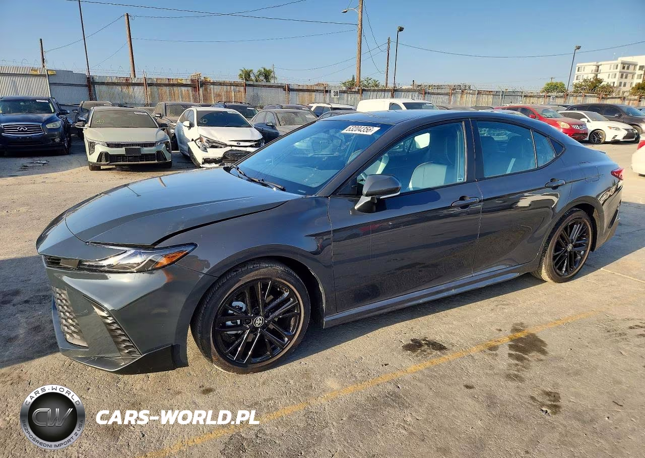 2025 Toyota Camry Se – zdjęcie 1 z 12