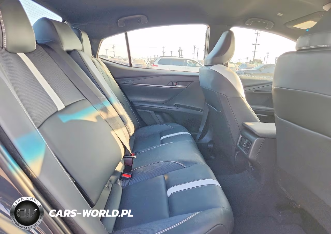 2025 Toyota Camry Se VIN:4T1DAACK2SU183913 - 10