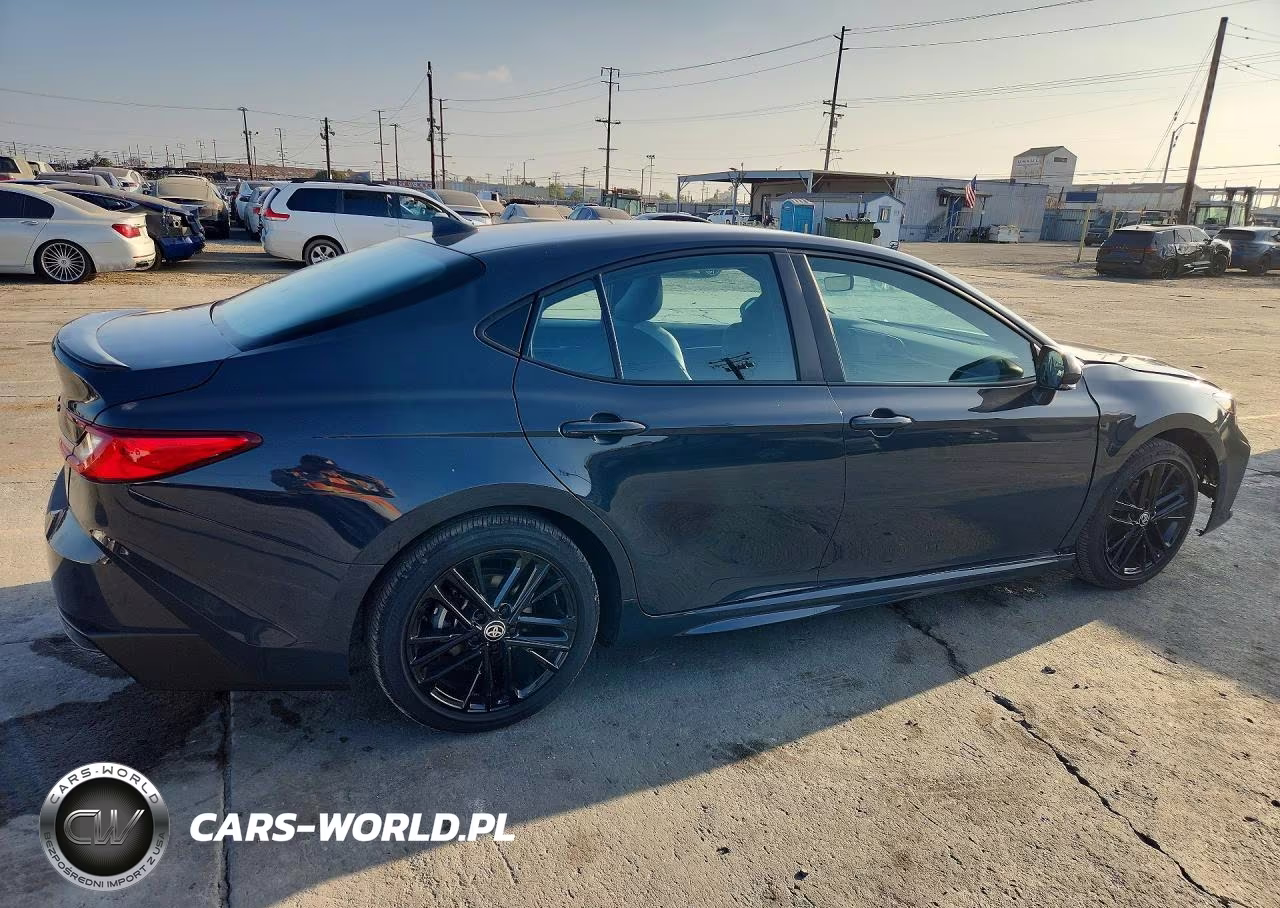 2025 Toyota Camry Se VIN:4T1DAACK2SU183913 - 3