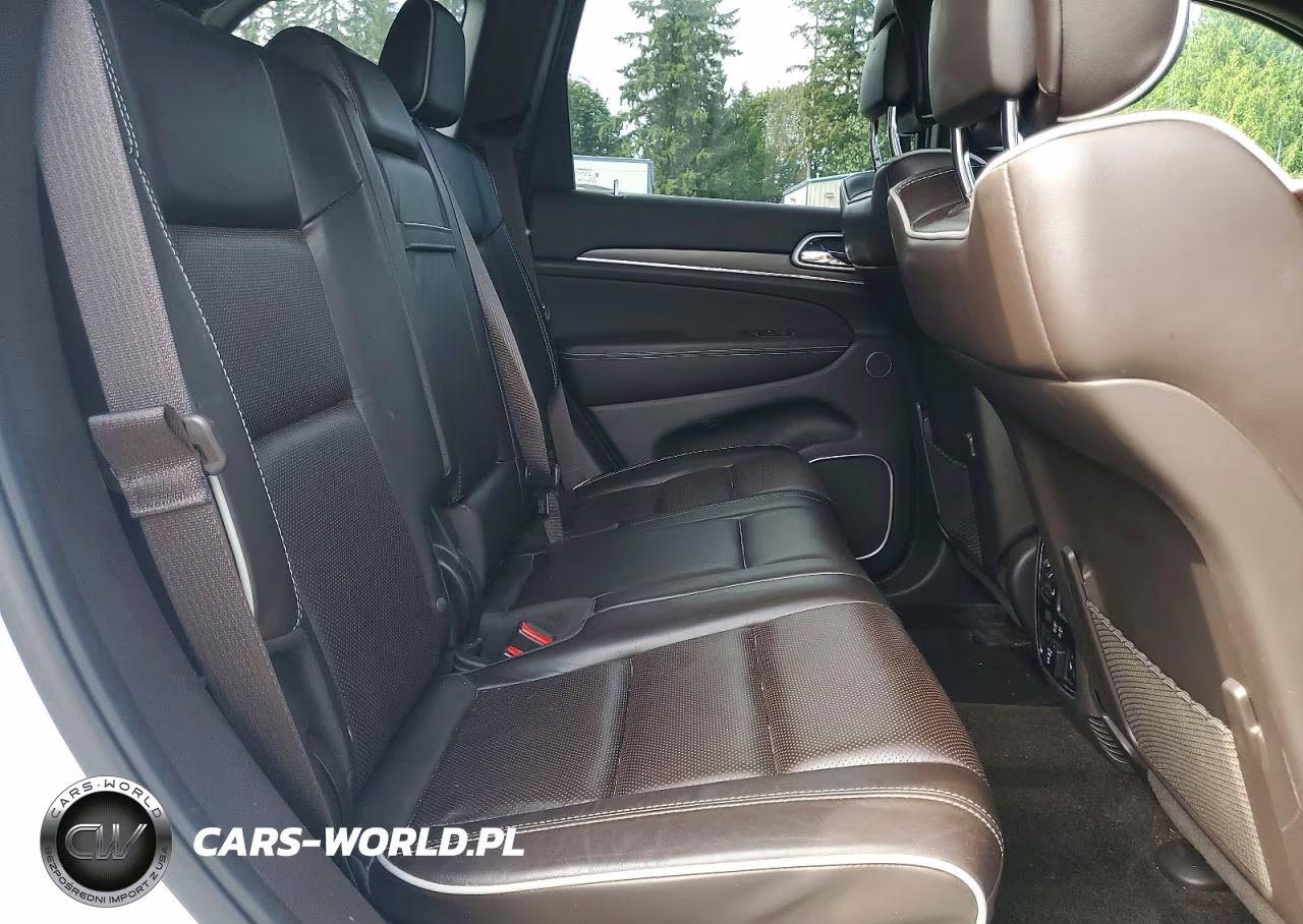 2018 Jeep Grand Cherokee Overland VIN:1C4RJFCG7JC321310 - 11