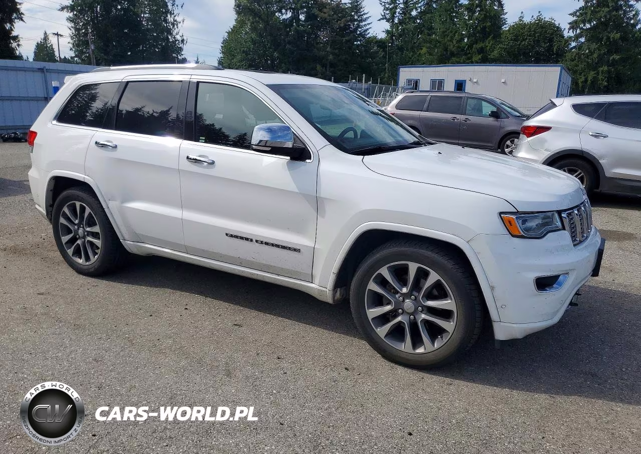 2018 Jeep Grand Cherokee Overland VIN:1C4RJFCG7JC321310 - 4