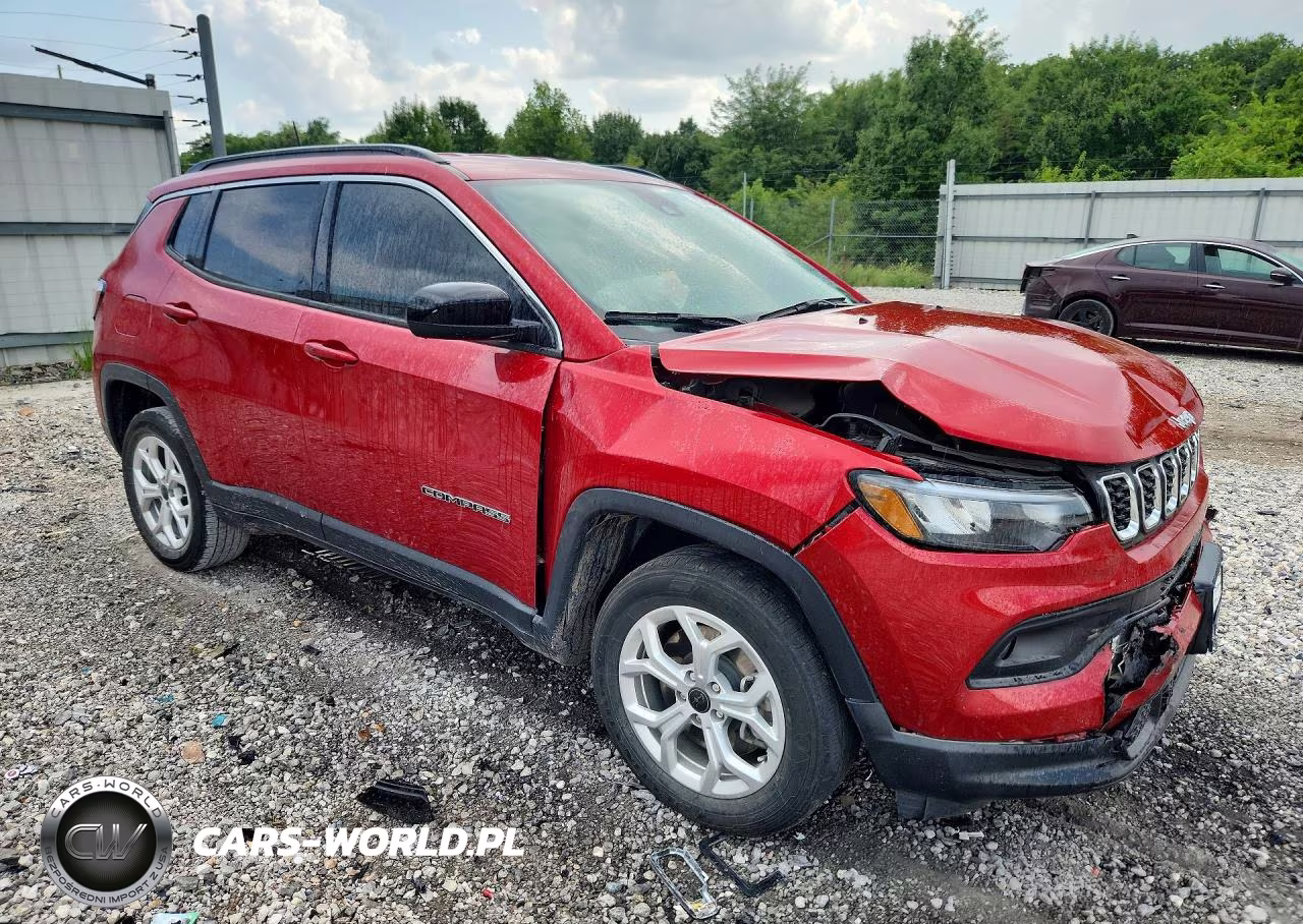2025 Jeep Compass Latitude VIN:3C4NJDBN6ST526254 - 4