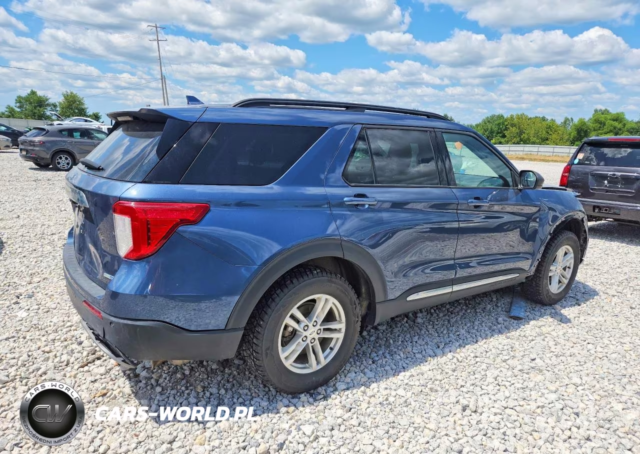 2020 Ford Explorer Xlt VIN:1FMSK8DH9LGC44402 - 3