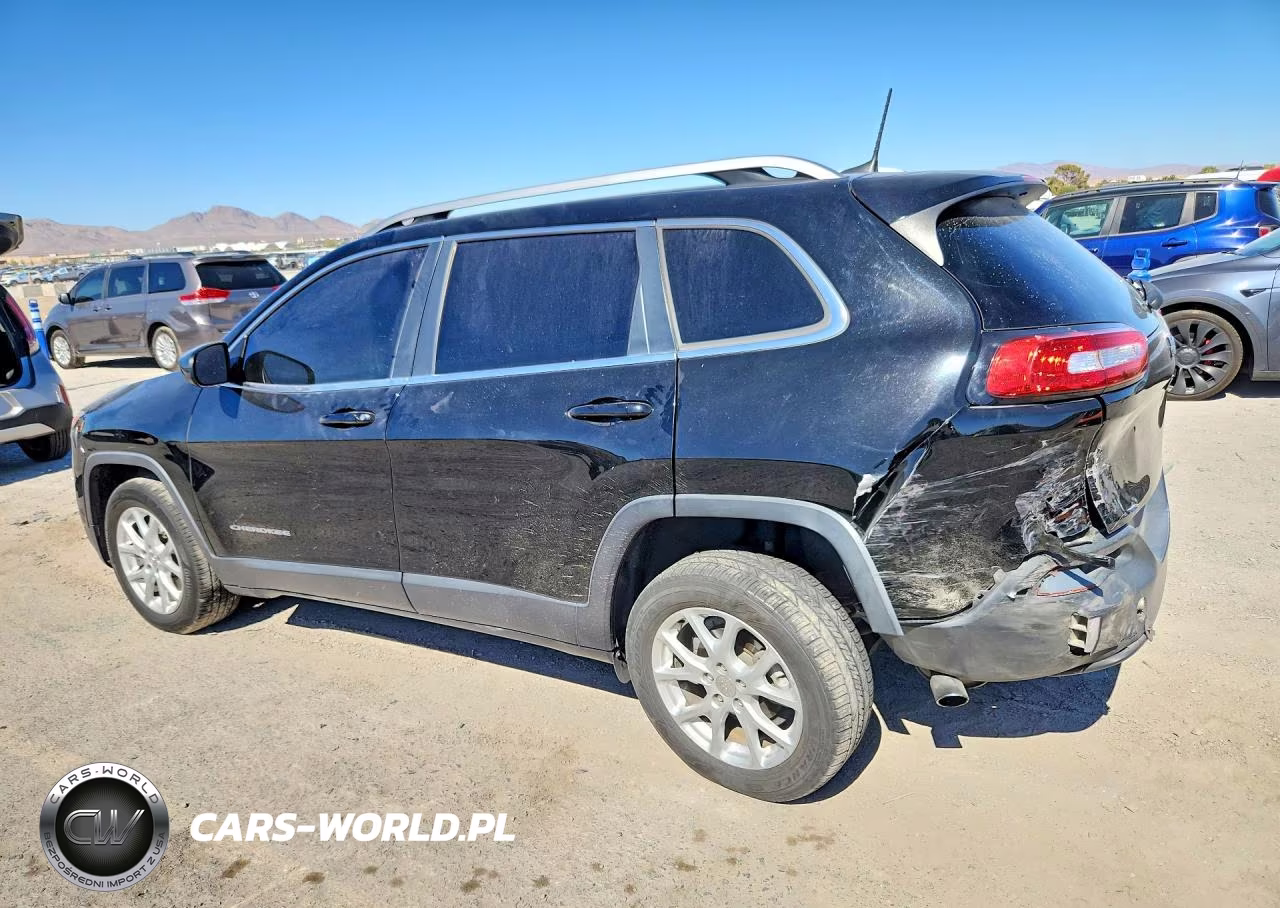 2017 Jeep Cherokee Latitude VIN:1C4PJLCB5HW662837 - 2