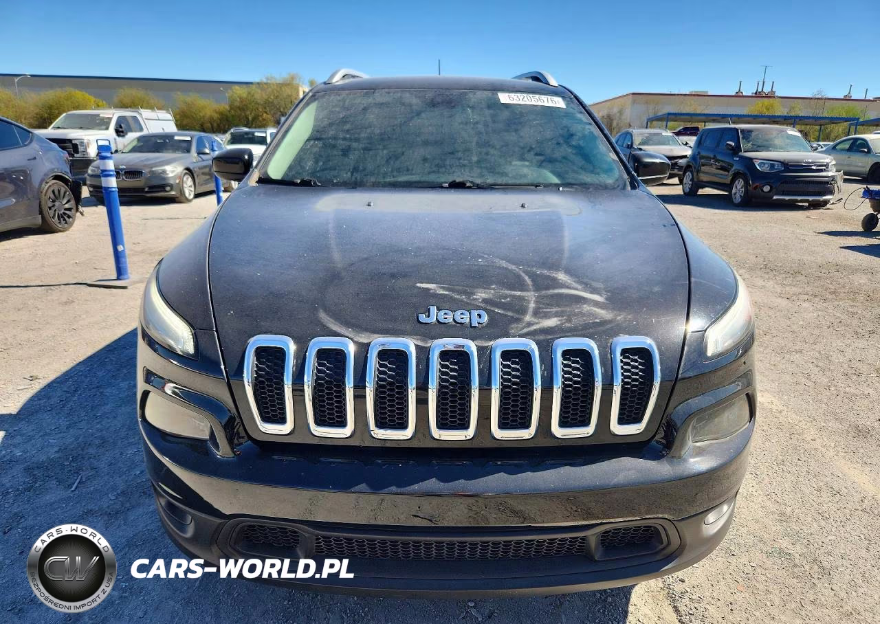 2017 Jeep Cherokee Latitude VIN:1C4PJLCB5HW662837 - 5