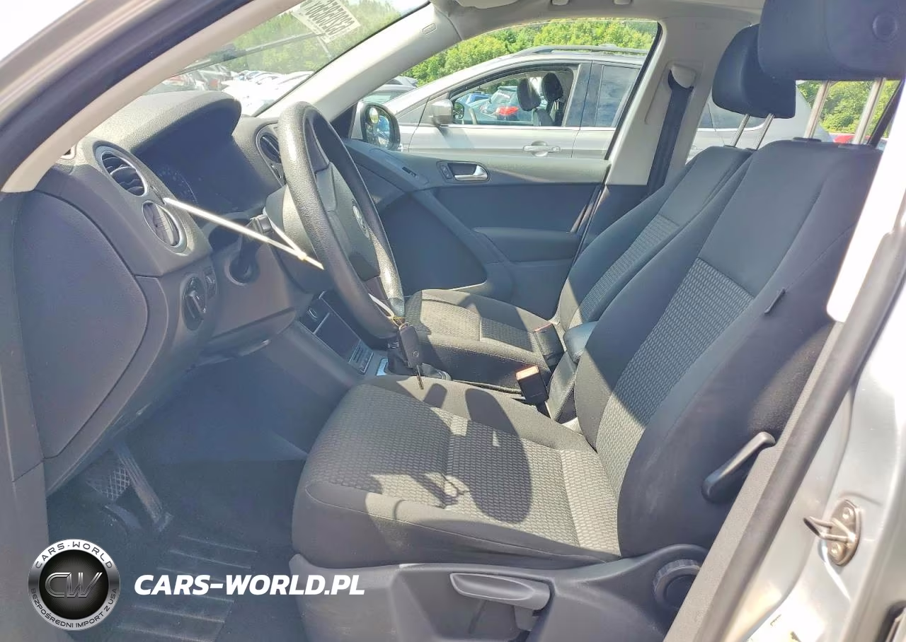 2010 Volkswagen Tiguan Se VIN:WVGBV7AX1AW516456 - 7