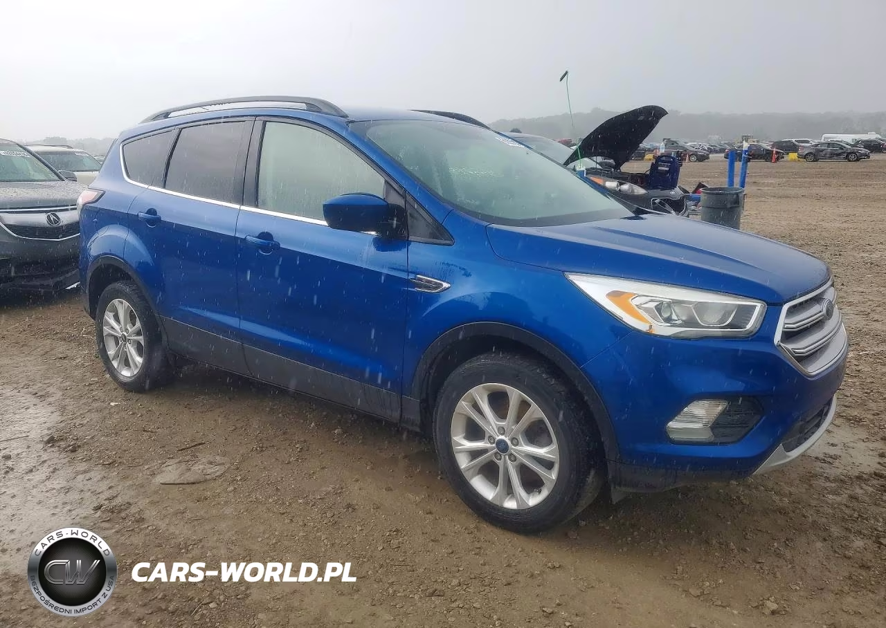 2017 Ford Escape Se VIN:1FMCU9GD3HUB00348 - 4