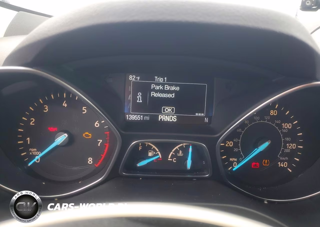 2017 Ford Escape Se VIN:1FMCU9GD3HUB00348 - 9