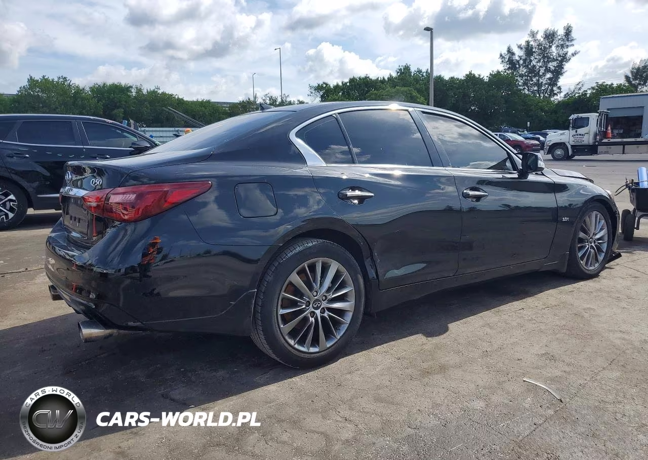 2019 Infiniti Q50 Luxe VIN:JN1EV7AP4KM514458 - 3