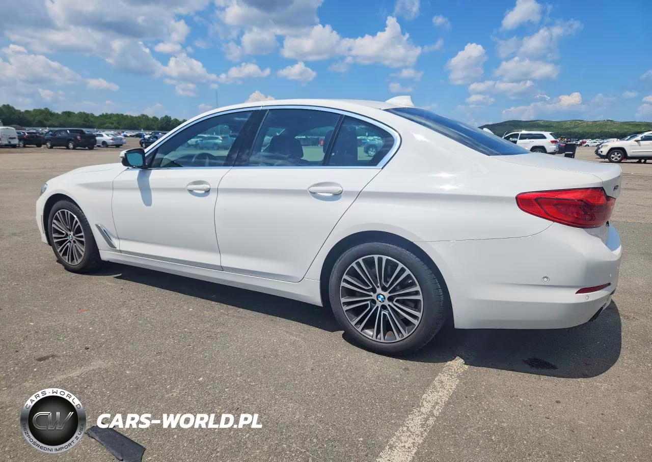 2019 BMW 530 Xi VIN:WBAJA7C57KWW48109 - 2