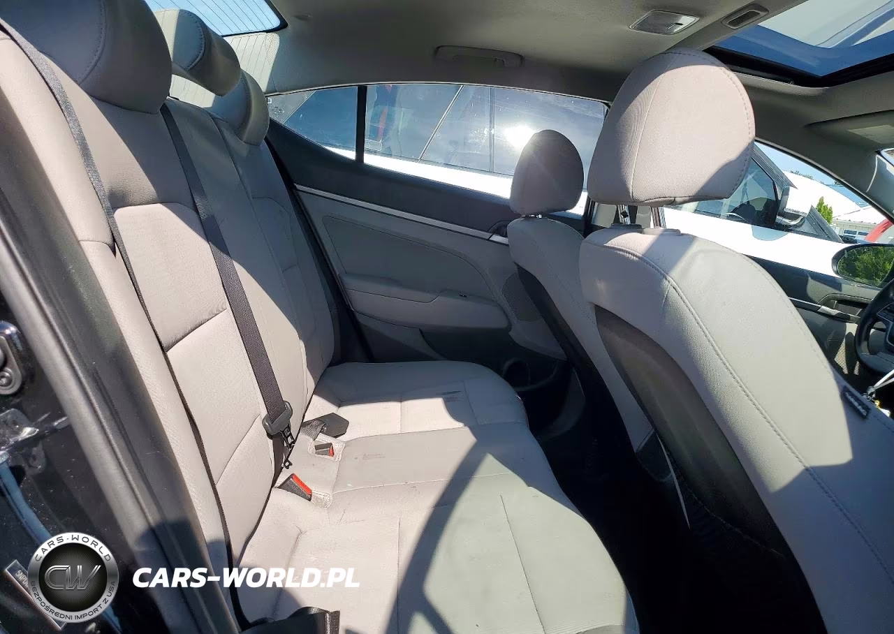 2018 Hyundai Elantra Value Edition VIN:5NPD84LF4JH375590 - 10