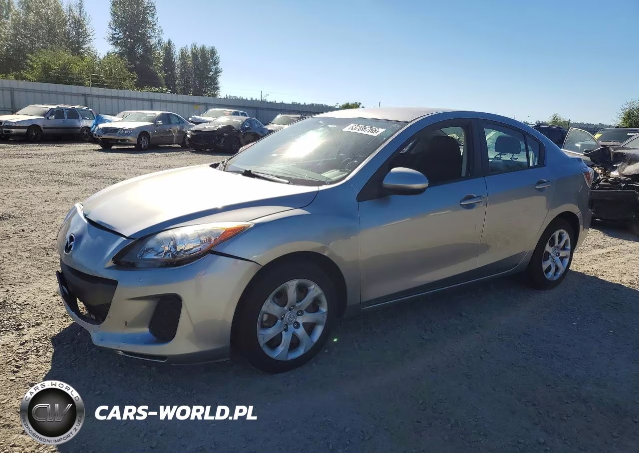 2013 Mazda 3 I