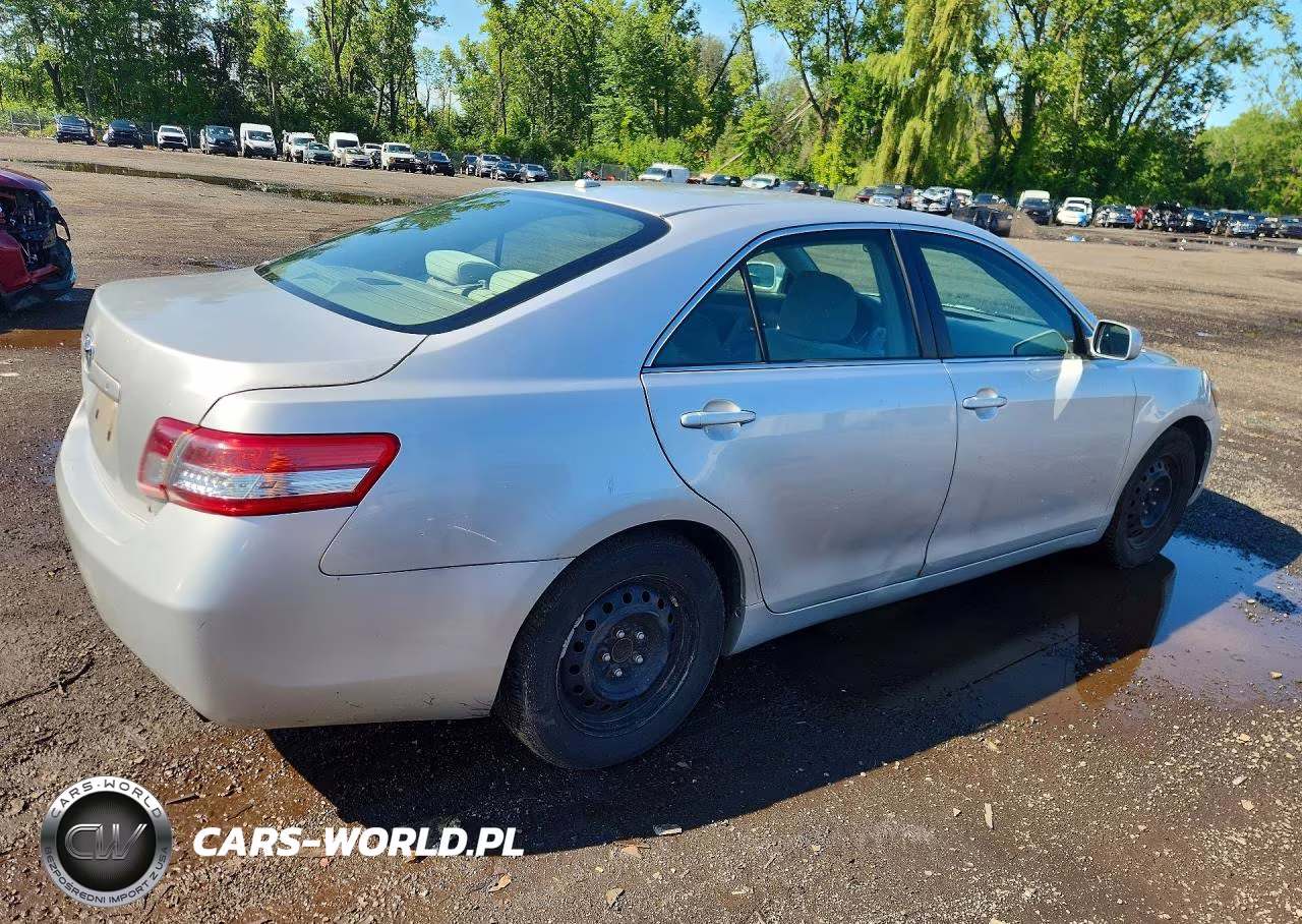 2010 Toyota Camry Le VIN:4T1BF3EK3AU025340 - 3