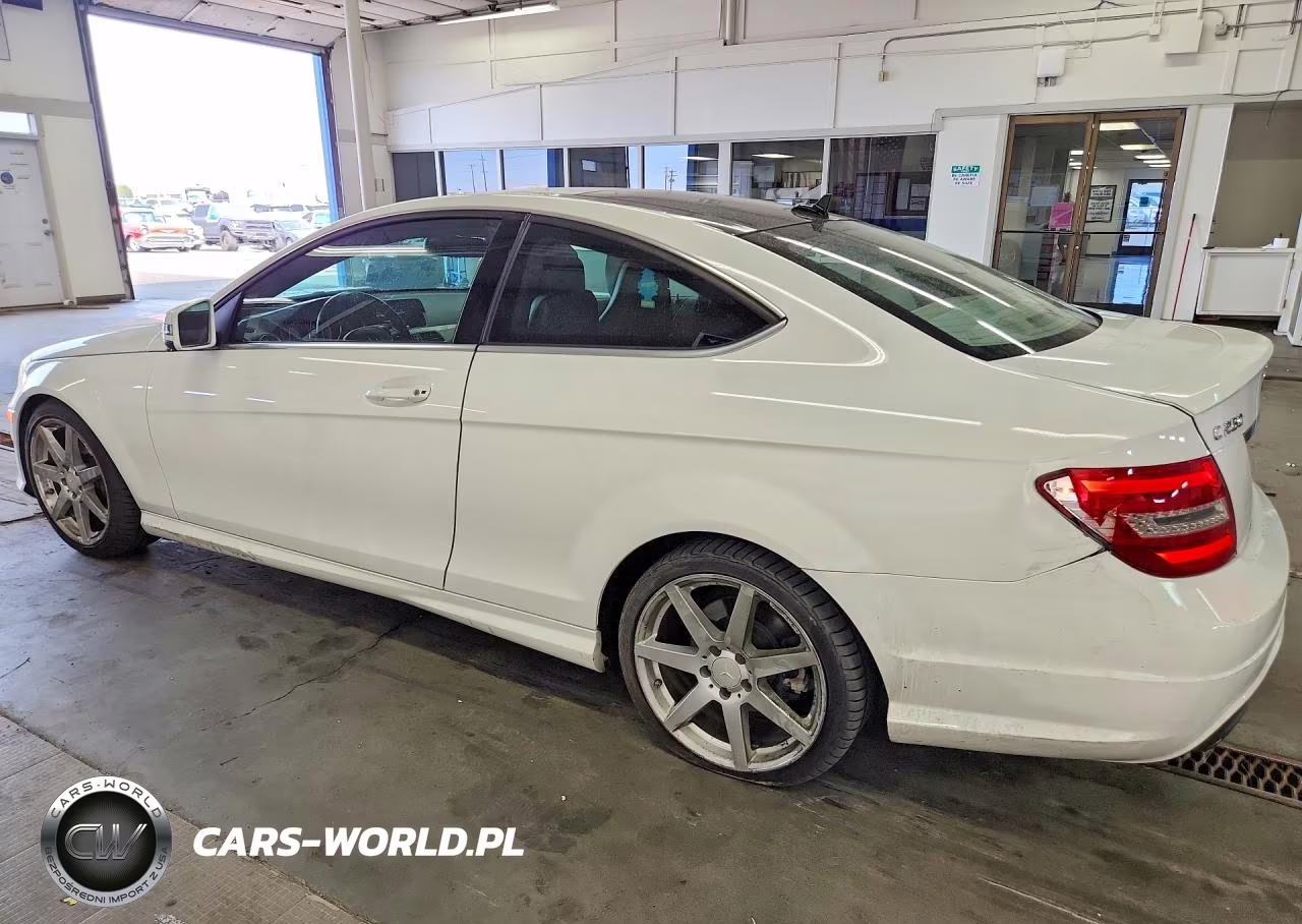2013 Mercedes-Benz C 250 VIN:WDDGJ4HB4DG029500 - 2