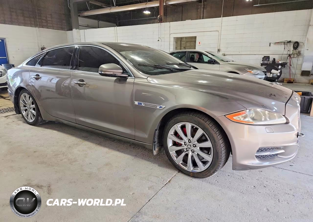 2011 Jaguar Xjl VIN:SAJWA2GB4BLV06749 - 4