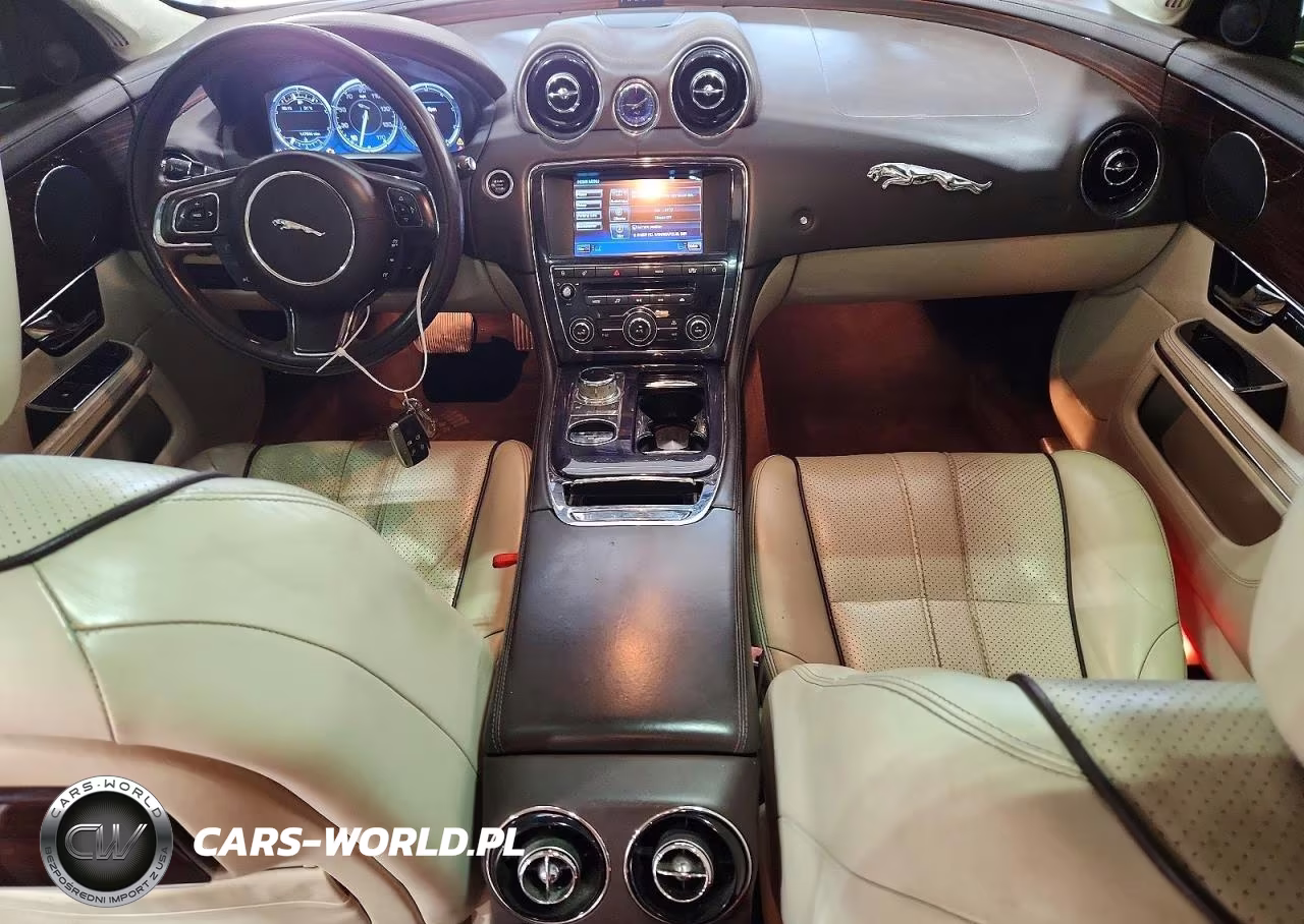 2011 Jaguar Xjl VIN:SAJWA2GB4BLV06749 - 8