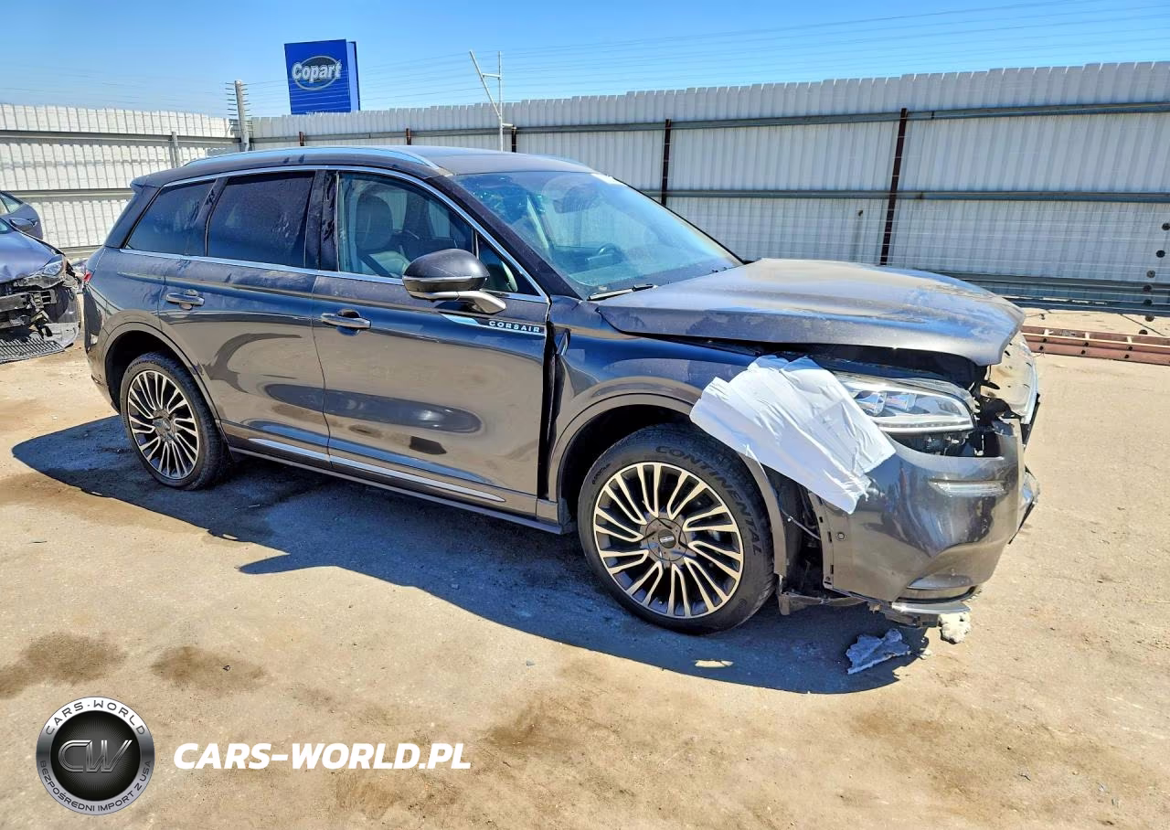2020 Lincoln Corsair Reserve VIN:5LMCJ2C99LUL21296 - 4
