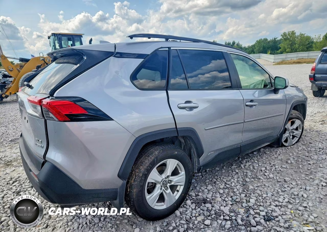 2020 Toyota Rav4 Hybrid Xle VIN:JTMRWRFV1LD071010 - 3