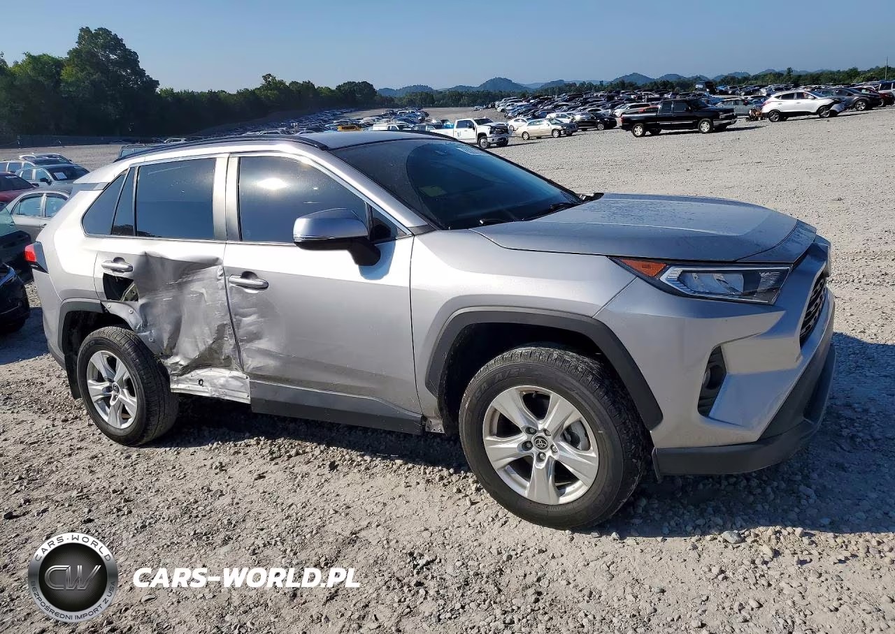 2021 Toyota Rav4 Xle VIN:2T3W1RFV7MC162614 - 4