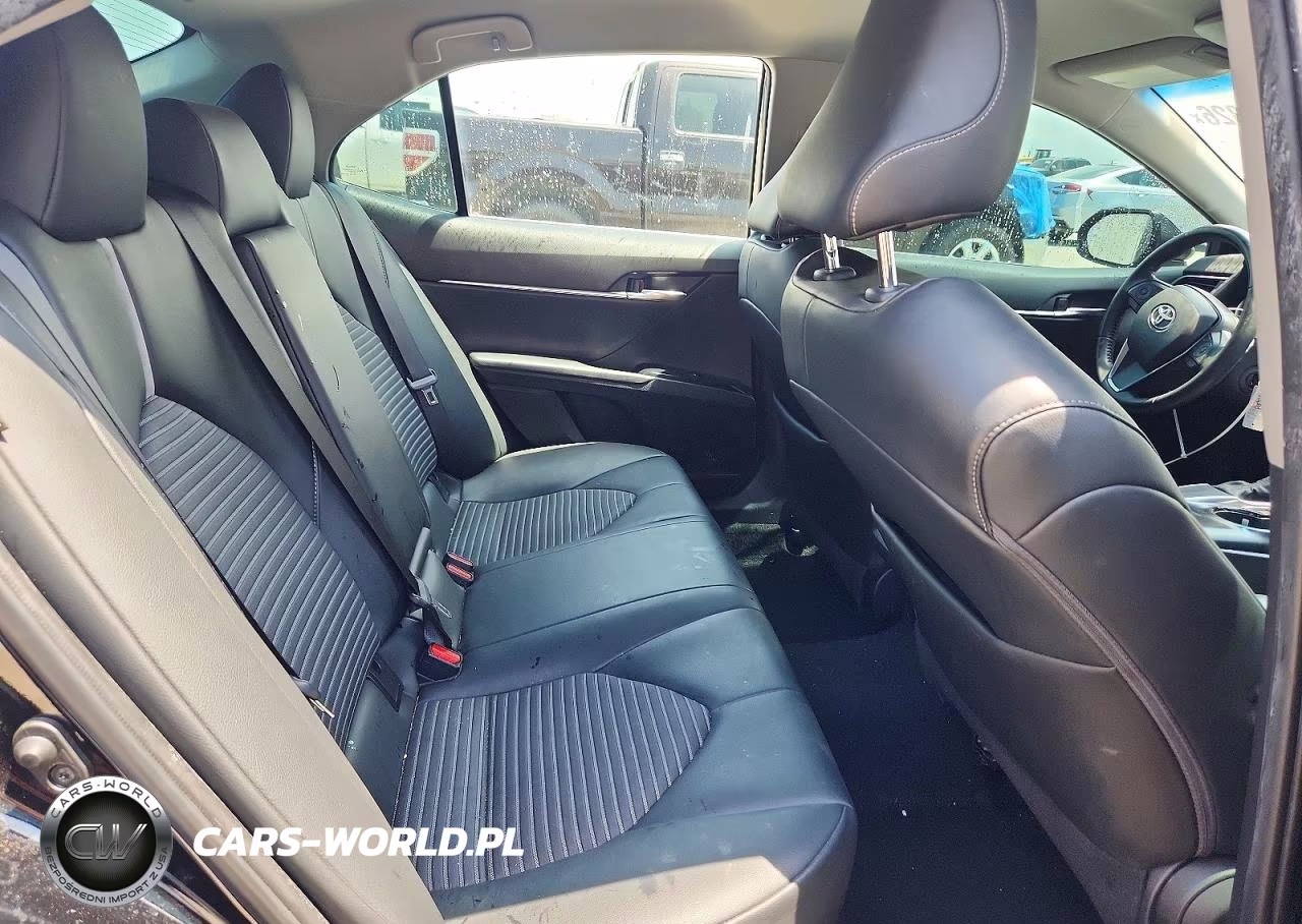 2020 Toyota Camry Se VIN:4T1G11AK7LU309703 - 10