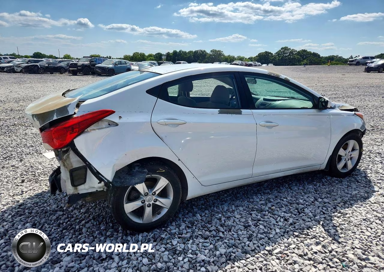 2013 Hyundai Elantra Gls VIN:5NPDH4AE5DH339325 - 3