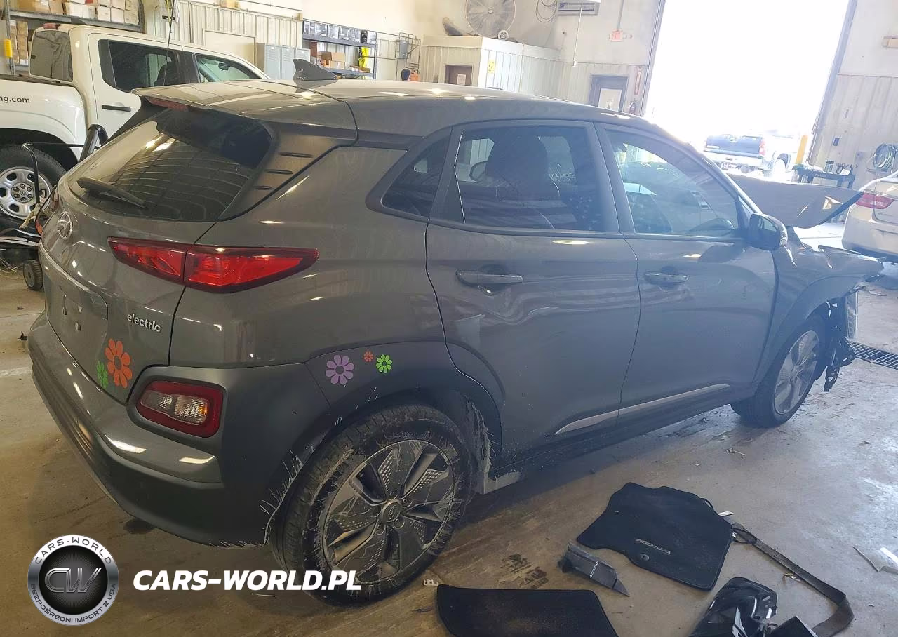 2021 Hyundai Kona Ultimate VIN:KM8K53AG5MU118451 - 3