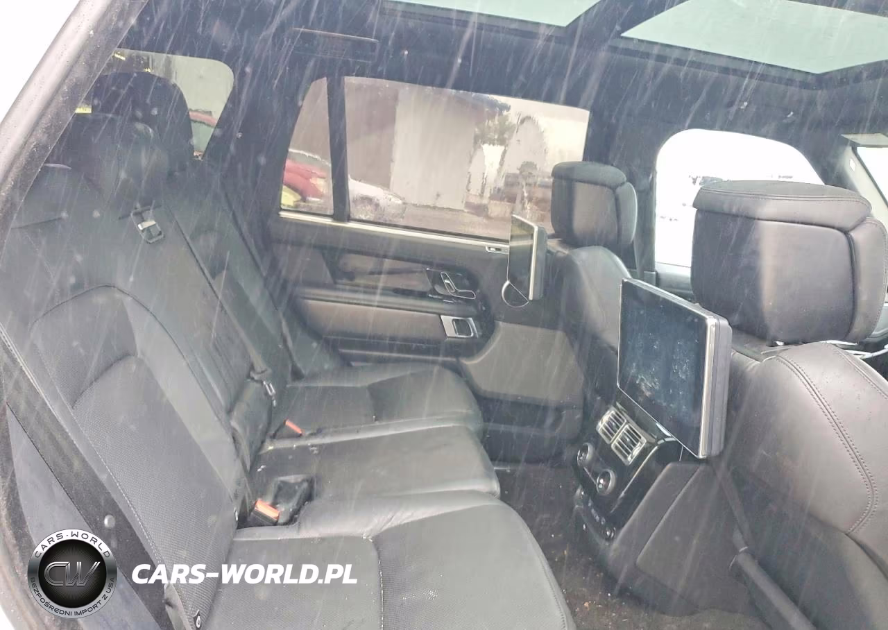 2018 Land Rover Range Rover Supercharged VIN:SALGS5RE9JA389018 - 11