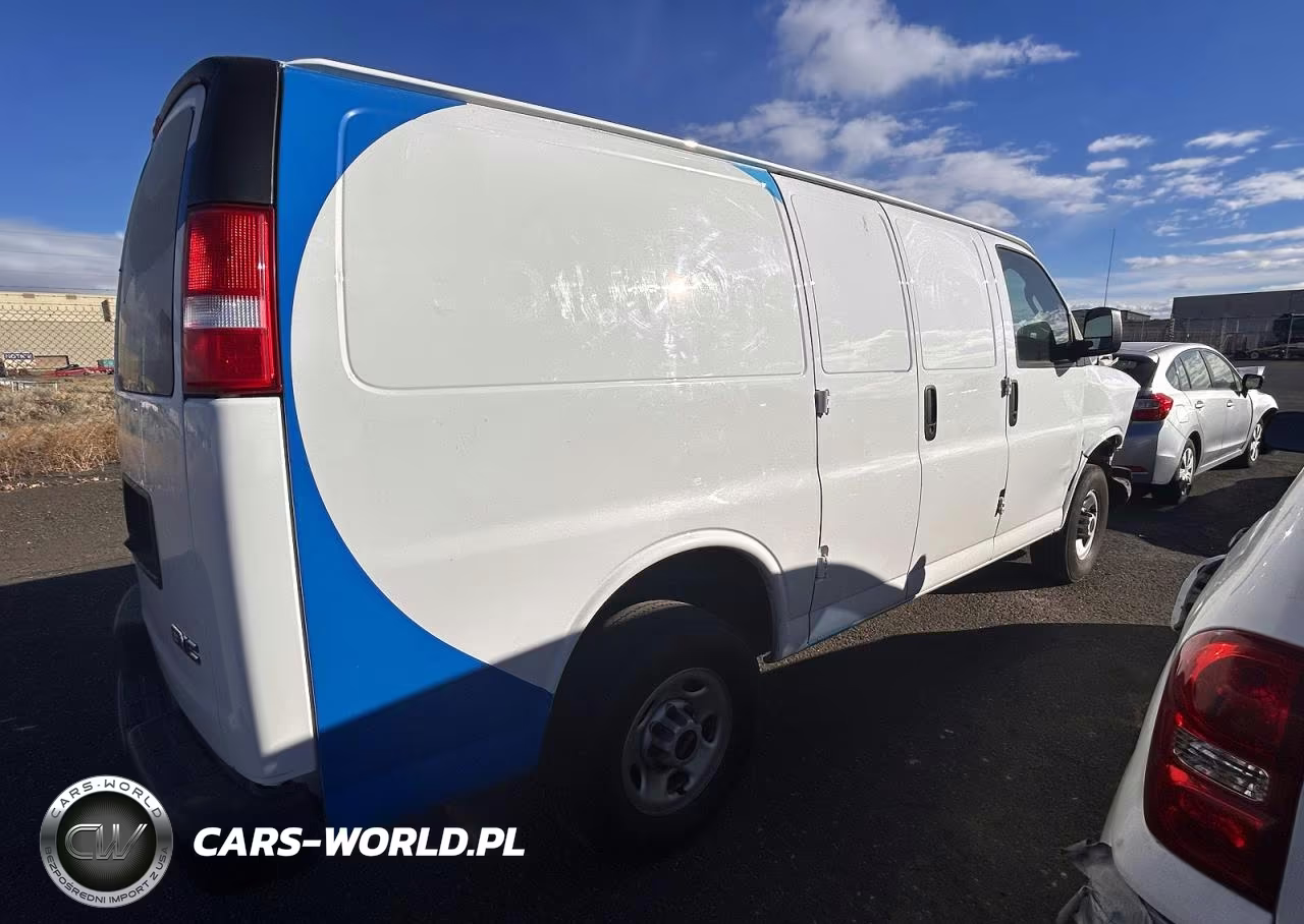 2022 GMC Savana 2500 Cargo Delivery Van VIN:1GTW7AFP8N1263404 - 3