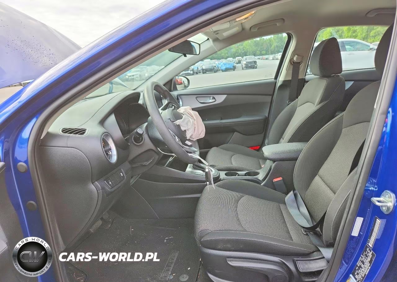 2023 Kia Forte Lxs VIN:3KPF24AD9PE661802 - 7