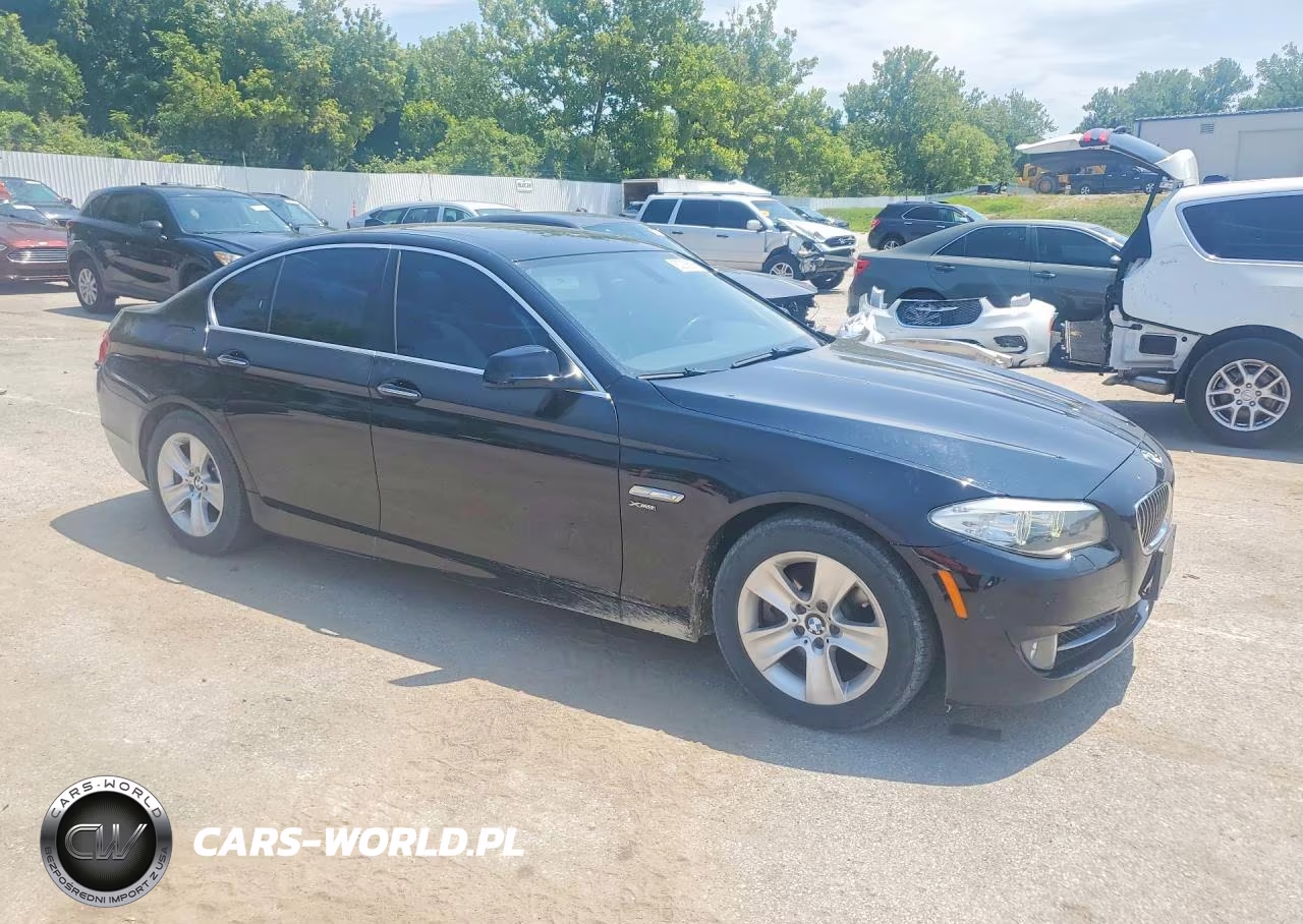 2012 BMW 528 Xi VIN:WBAXH5C57CDW09608 - 4