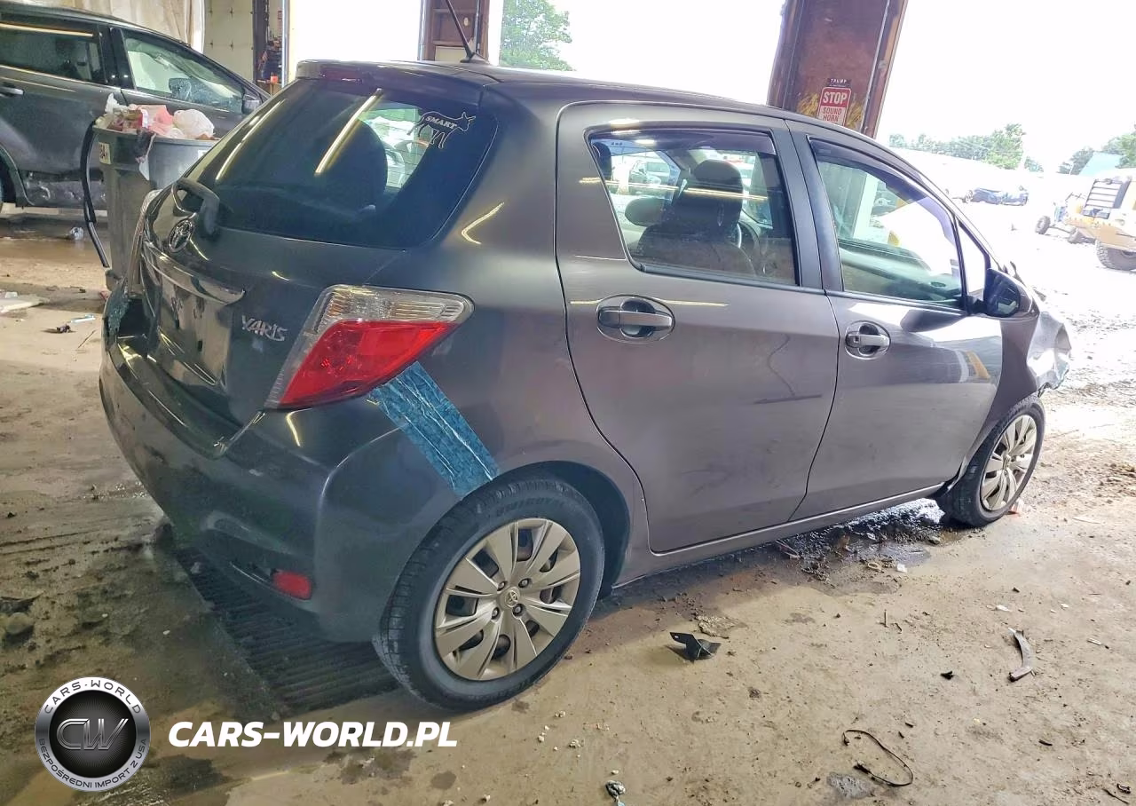 2012 Toyota Yaris 5-Door L VIN:JTDKTUD30CD526119 - 3